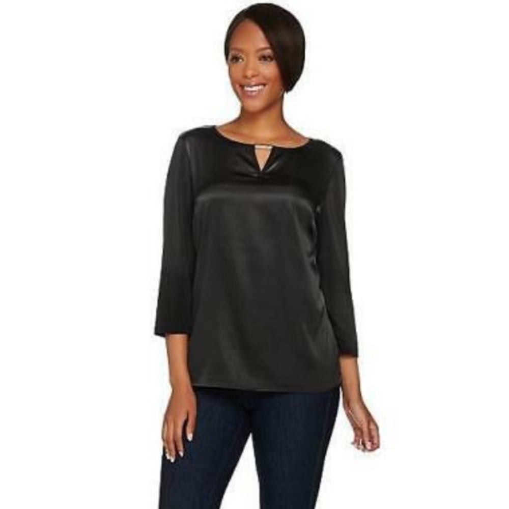 NWOT Susan Graver liquid knit top w/keyhol…
